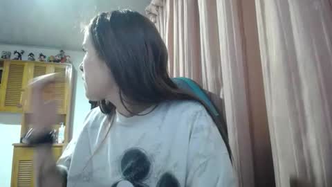 nanna yoshi online show from 11/12/25, 03:40