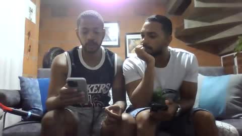 Snapshot of nano1206 chatting on 11/23/25, 01:05 nano1206 online show from 11/23/25, 01:05