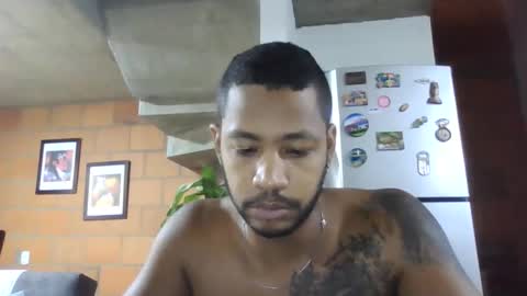 Snapshot of nano1206 chatting on 11/28/25, 02:31 nano1206 online show from 11/28/25, 02:31