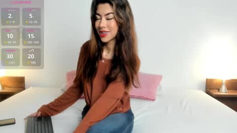 Snapshot of nany_model25 chatting on 03/05/25, 02:01 nany_model25 online show from 03/05/25, 02:01