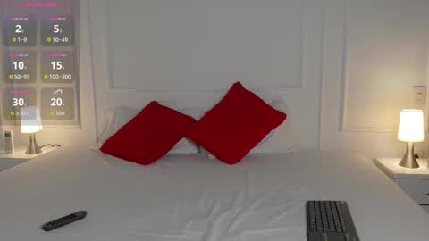 Snapshot of nany_model25 chatting on 10/23/25, 08:29 nany_model25 online show from 10/23/25, 08:29