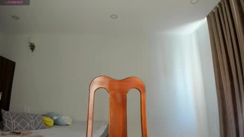 Snapshot of naomi_52 chatting on 03/03/25, 05:20 Naomi online show from 03/03/25, 05:20