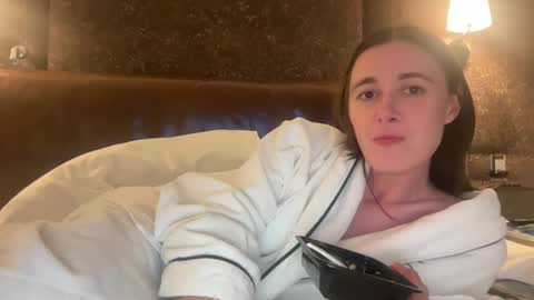 Snapshot of naomi________ chatting on 06/01/26, 02:13 Naomi online show from 06/01/26, 02:13
