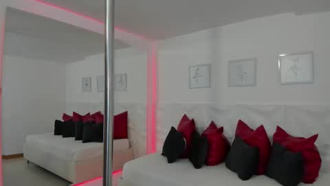 Snapshot of naomi_amoretti chatting on 02/10/26, 04:44 Naomi Amoretti online show from 02/10/26, 04:44