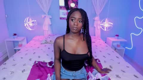 Snapshot of naomi_campell chatting on 02/22/26, 05:55 Naomi online show from 02/22/26, 05:55