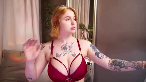 naomi_hotterr online show from 06/20/26, 05:43