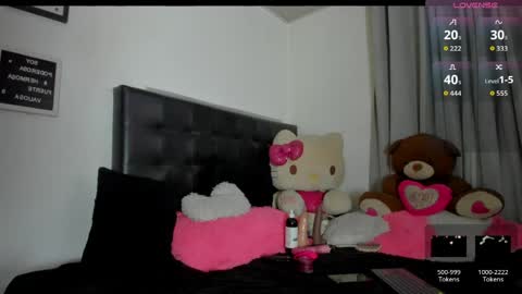 Snapshot of naomi_kobayashi chatting on 04/29/26, 11:22 naomi_kobayashi online show from 04/29/26, 11:22