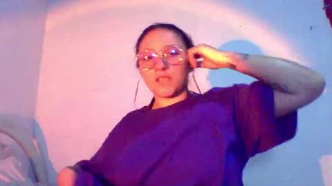 Snapshot of naomi_moon3 chatting on 01/14/25, 12:33 Naomi online show from 01/14/25, 12:33