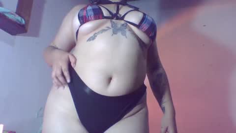 Snapshot of naomi_moon3 chatting on 01/17/25, 09:28 Naomi online show from 01/17/25, 09:28