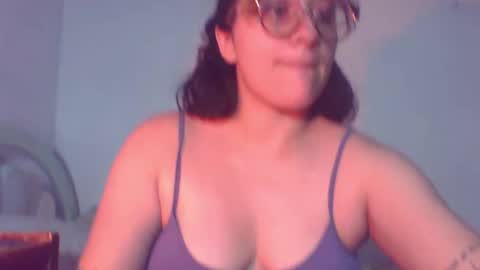 Snapshot of naomi_moon3 chatting on 01/23/25, 12:14 Naomi online show from 01/23/25, 12:14