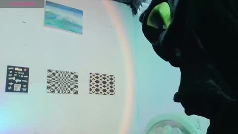 Snapshot of naomi_moon3 chatting on 03/11/25, 05:16 Naomi online show from 03/11/25, 05:16