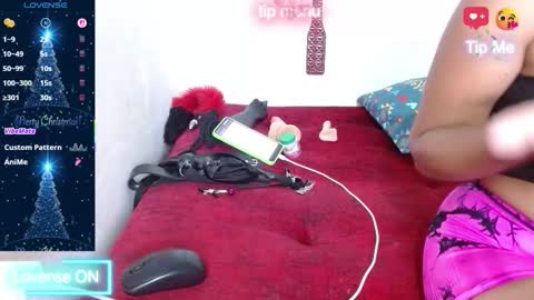 naomi_powel online show from 12/19/25, 08:16