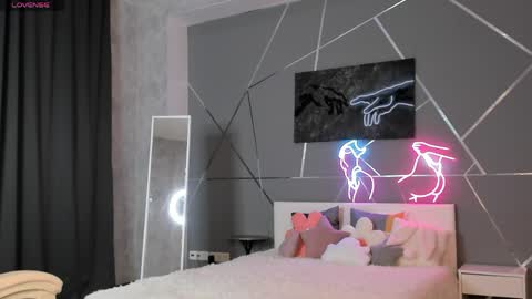 naomi_reiss online show from 04/05/26, 01:25