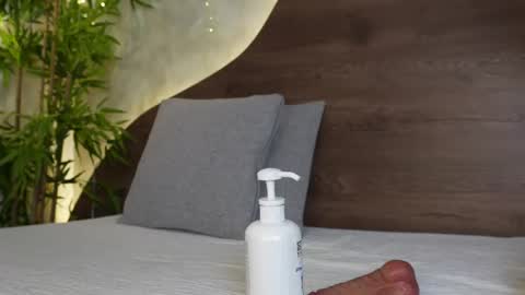 naomi_rex online show from 04/22/26, 07:48