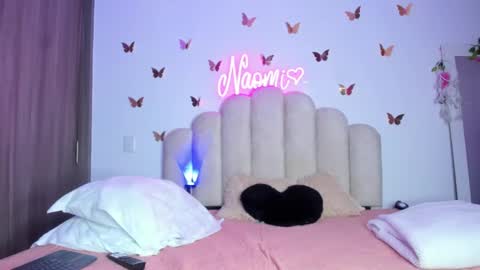 Snapshot of naomiasha_ chatting on 09/19/25, 11:49 online show from 09/19/25, 11:49