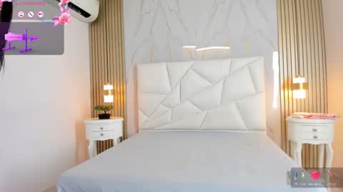 Naomi online show from 02/25/26, 12:26