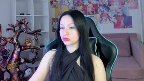 Naomi online show from 11/08/25, 05:40