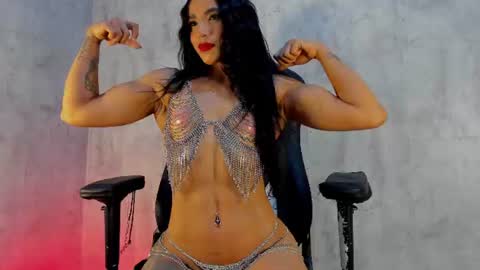 Snapshot of naomibrinks1 chatting on 07/18/26, 05:00 Heidy online show from 07/18/26, 05:00
