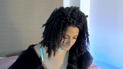 Snapshot of naomidawsonn chatting on 10/22/25, 11:04 naomidawson online show from 10/22/25, 11:04