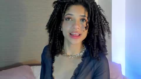 Snapshot of naomidawsonn chatting on 11/04/25, 12:43 naomidawson online show from 11/04/25, 12:43