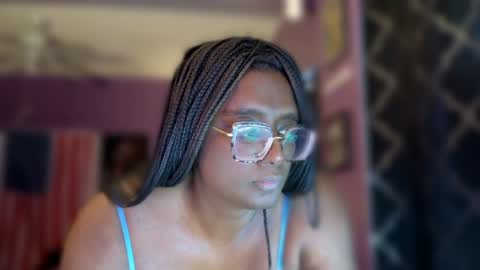 Naomi online show from 12/10/24, 09:11