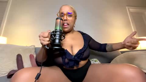 Naomigiirl6 online show from 02/13/25, 08:59