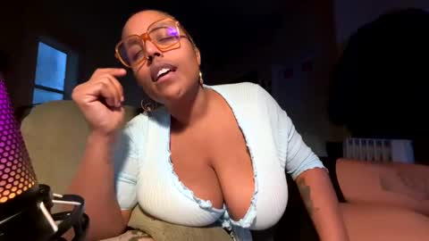 Naomigiirl6 online show from 02/25/25, 12:24
