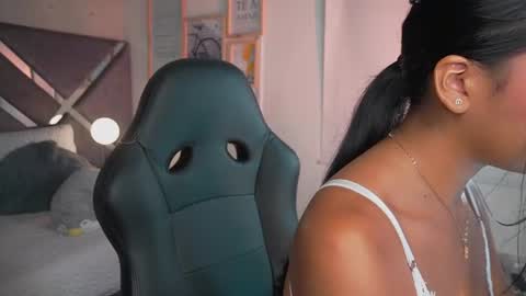 Snapshot of naomigray__ chatting on 06/10/26, 07:46 Naomi-Gray online show from 06/10/26, 07:46