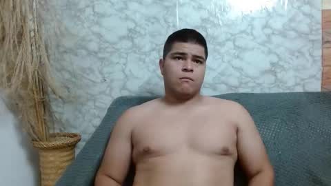 Naomi Campbel online show from 11/25/25, 08:31