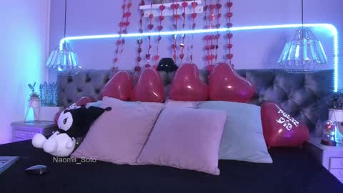 Naomi online show from 02/14/25, 10:25