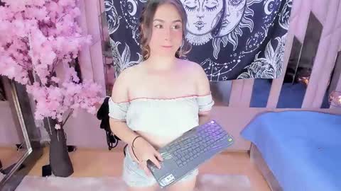     online show from 12/14/25, 09:19