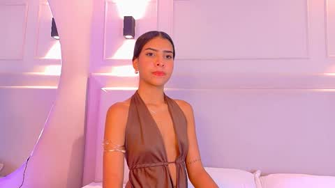 Naomi Klarc online show from 11/13/25, 03:49