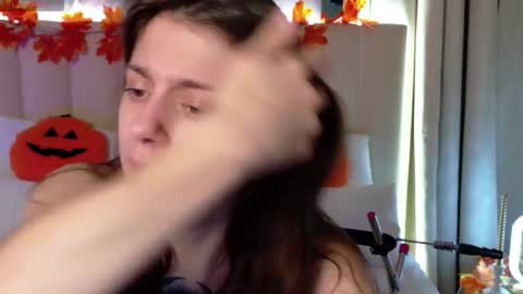 Naomi online show from 10/29/25, 05:10