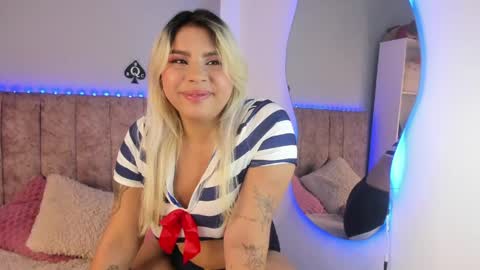 Laura  online show from 05/21/26, 06:20