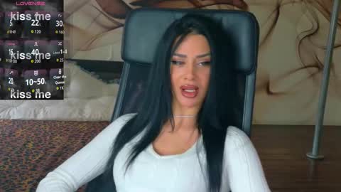 NaomiScarlett online show from 10/24/25, 08:11