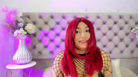 Snapshot of naomiwhitee chatting on 07/20/26, 08:11 NaomiWhite online show from 07/20/26, 08:11
