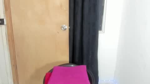 naomiwildburn online show from 03/05/25, 04:02