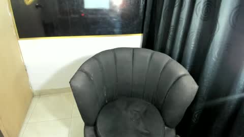 Snapshot of naomiwildburn chatting on 07/07/26, 06:47 naomiwildburn online show from 07/07/26, 06:47