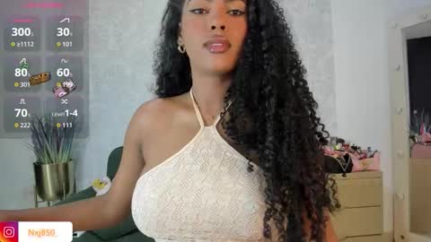 Naomi     online show from 10/18/25, 02:58