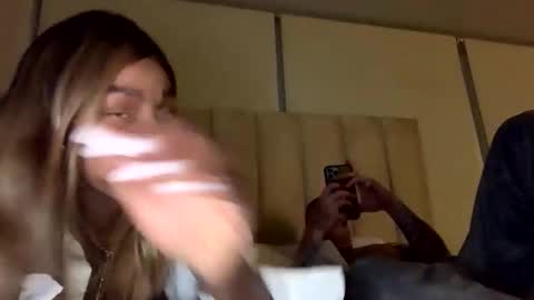 naomiysuvikingo online show from 04/01/26, 10:40