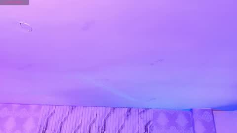 Naomy  online show from 11/18/25, 03:23