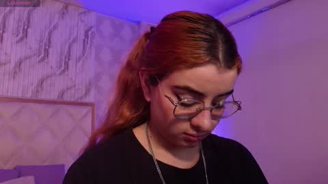 Naomy  online show from 11/29/25, 02:36