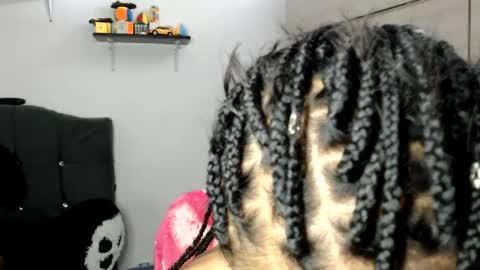 Snapshot of naomylux1 chatting on 05/27/26, 03:47 naomylux1 online show from 05/27/26, 03:47