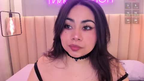 Snapshot of naomymonroe_ chatting on 06/22/26, 10:56 Naomy online show from 06/22/26, 10:56