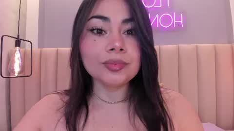 Snapshot of naomymonroe_ chatting on 07/21/26, 10:39 Naomy online show from 07/21/26, 10:39