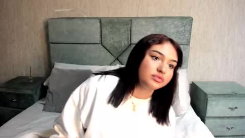 Snapshot of naomysakura chatting on 02/13/26, 08:38 Naomy online show from 02/13/26, 08:38