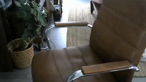 nareth338 online show from 11/17/25, 07:41