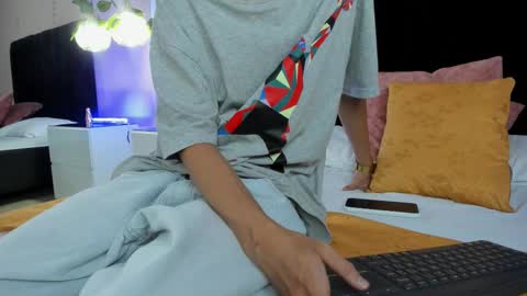 Nascary Fox online show from 09/13/25, 08:08