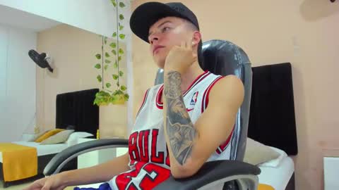 Nascary Fox online show from 12/02/25, 07:20