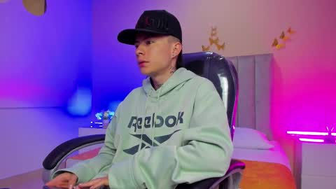 Nascary Fox online show from 03/17/26, 12:30